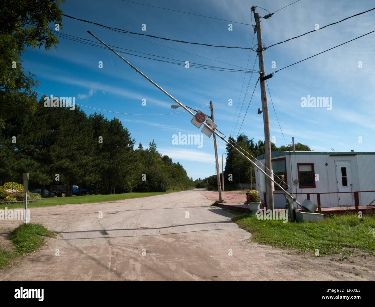 Aprire barriera di sicurezza sulla strada, Quebec, Canada Foto Stock