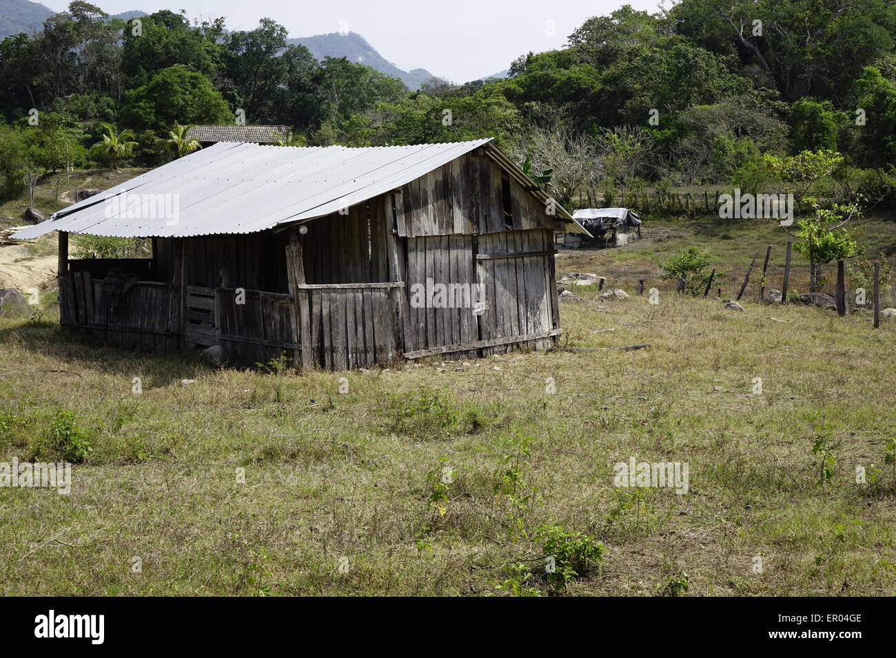 Cabine rustico, hillside farm, El tuito, Jalisco, Messico Foto Stock