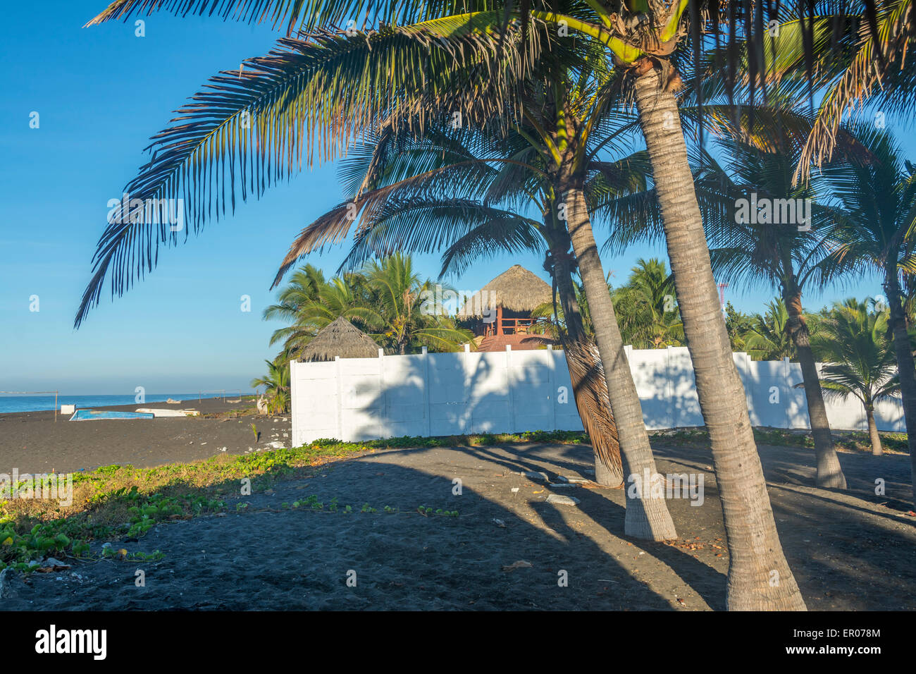 Casa sulla spiaggia di El Hawaii Guatemala Foto Stock