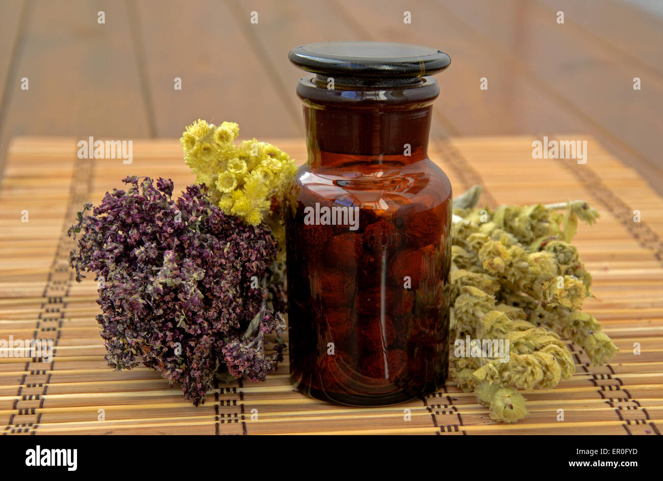 Forte odore di erbe e ingredienti pratsedur, di riposo e di trattamento Foto Stock