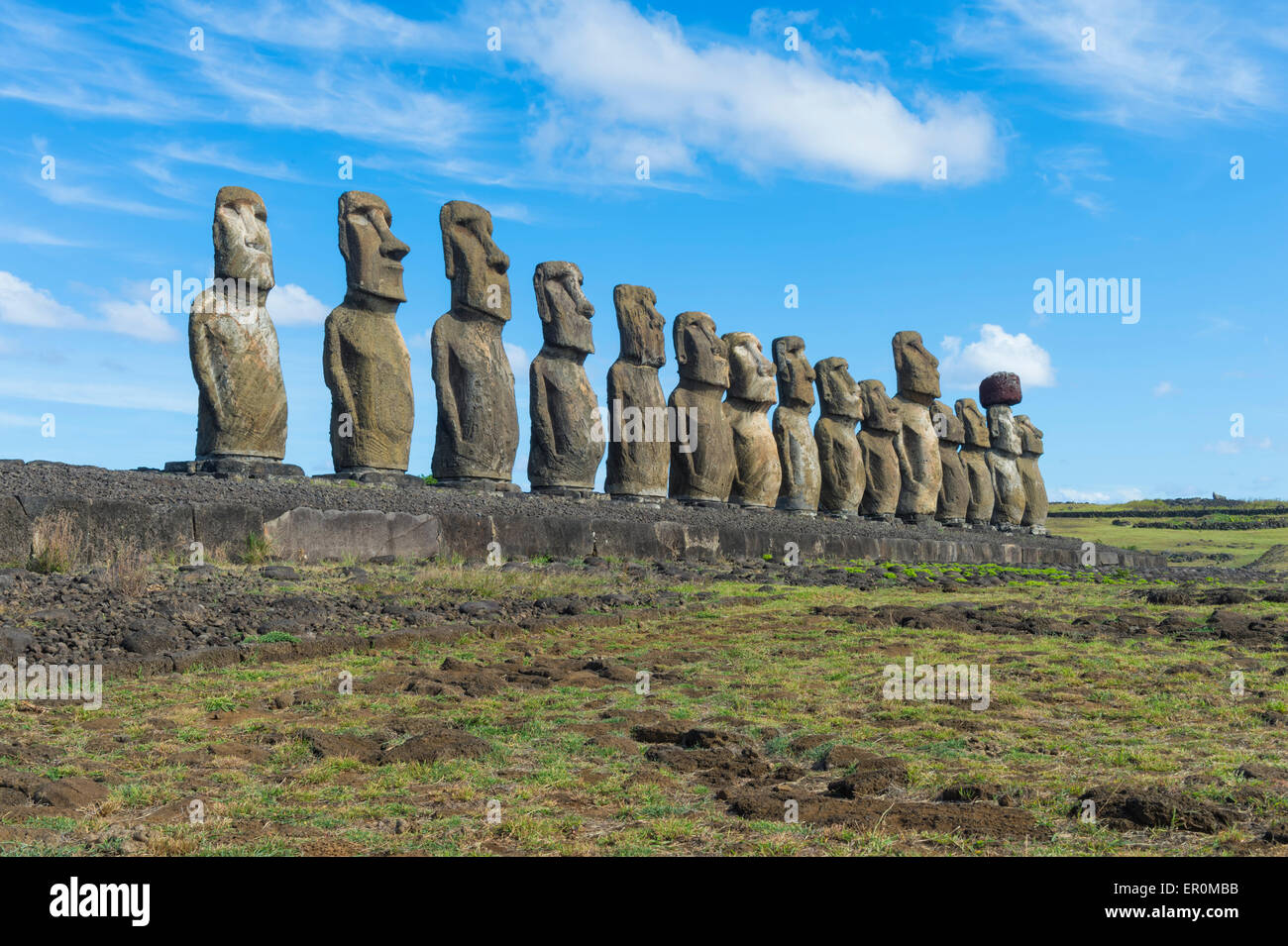 Moais a Ahu Tongariki, Parco Nazionale di Rapa Nui, Isola di Pasqua, Cile, Patrimonio Mondiale dell Unesco Foto Stock