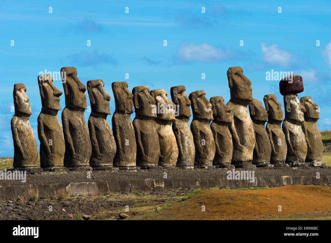 Moais a Ahu Tongariki, Parco Nazionale di Rapa Nui, Isola di Pasqua, Cile, Patrimonio Mondiale dell Unesco Foto Stock