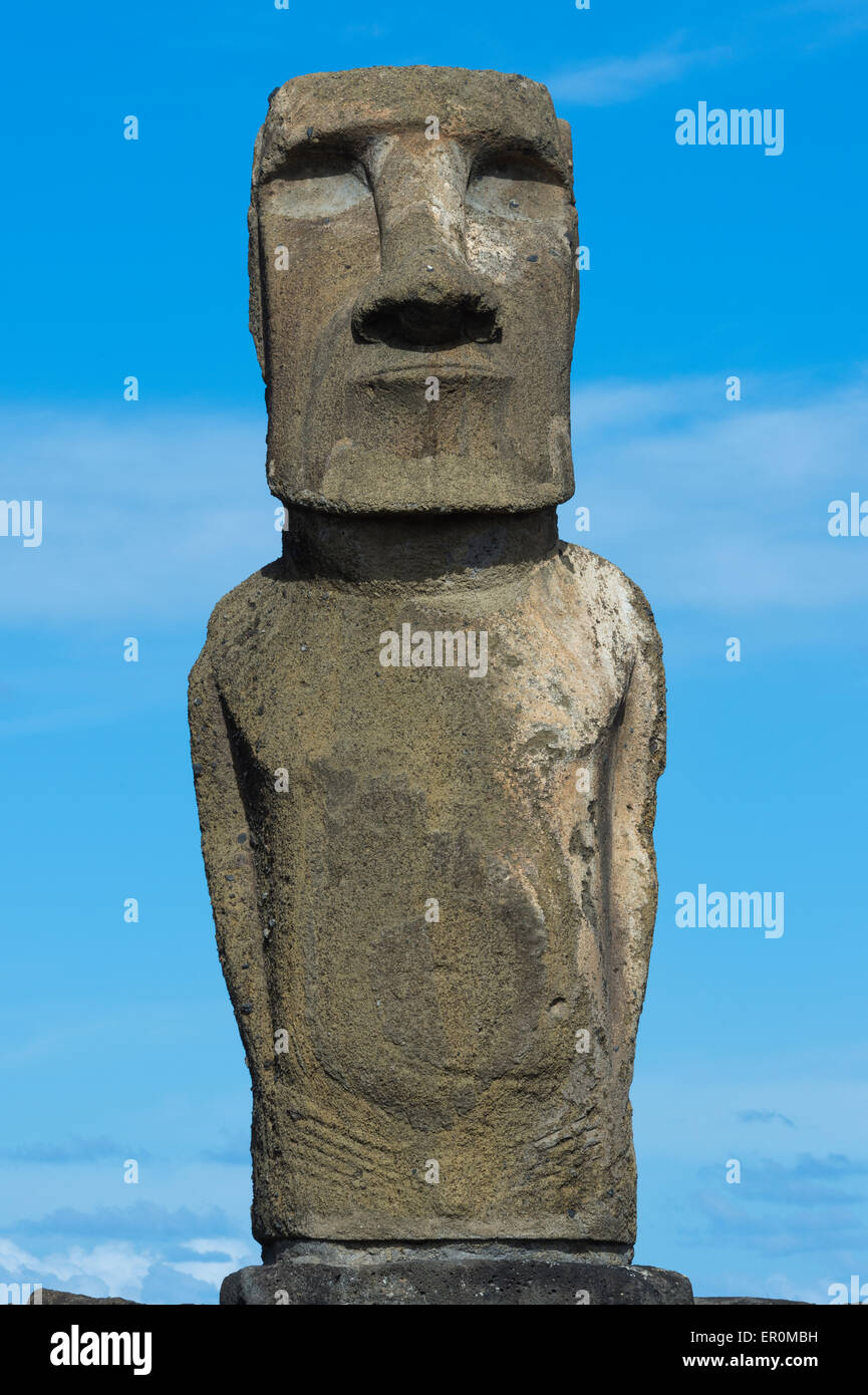 Moai, Ahu Tongariki, Parco Nazionale di Rapa Nui, Isola di Pasqua, Cile, Patrimonio Mondiale dell Unesco Foto Stock