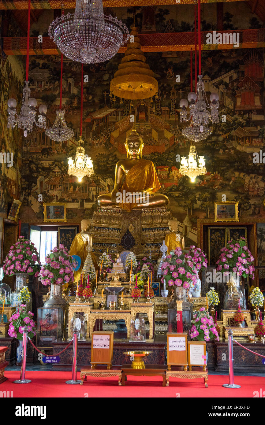 Santuario di Buddha in Wat Arun, Bangkok, Thailandia Foto Stock