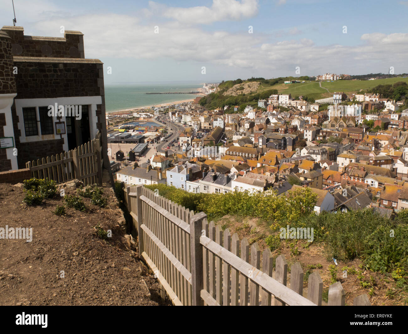 Hastings dalla cima della scogliera orientale East Sussex Regno Unito Foto Stock