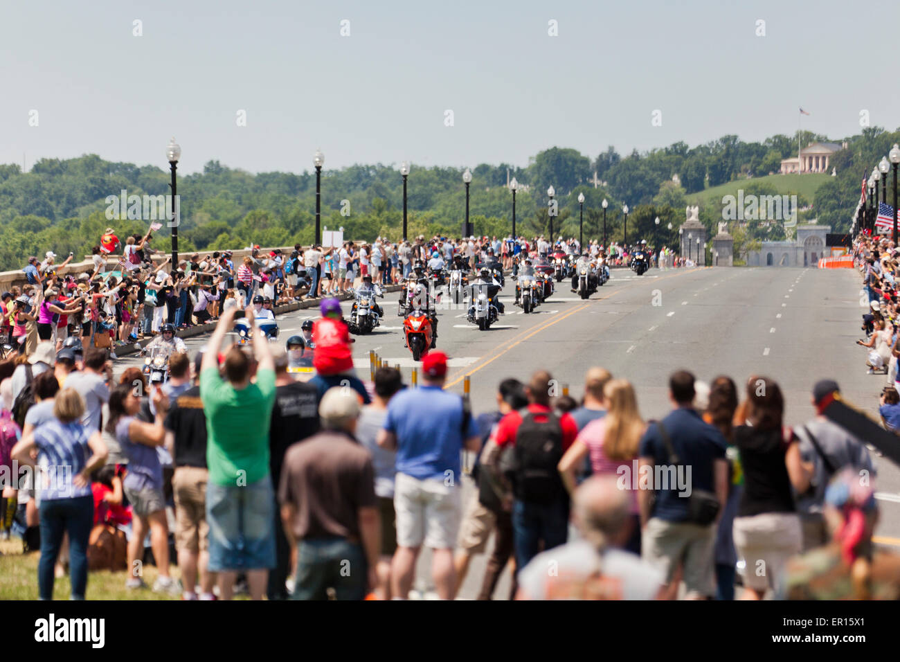 Washington DC, Stati Uniti d'America. Xxiv Maggio, 2015. Migliaia di veterani e le loro famiglie per l annuale Rolling Thunder marcia di protesta sul National Mall, in questo giorno memoriale weekend di vacanza. Credito: B Christopher/Alamy Live News Foto Stock