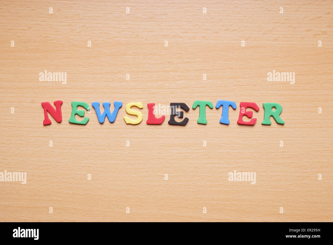 Newsletter in gommapiuma lettere Foto Stock