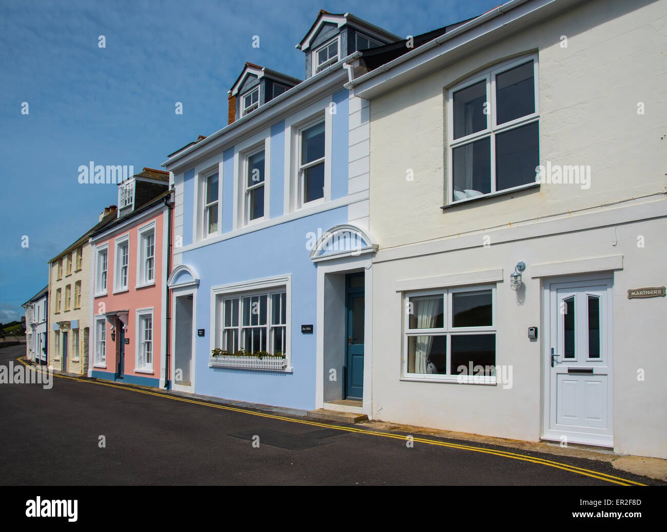 Case colorate in St Mawes, Cornwall Foto Stock