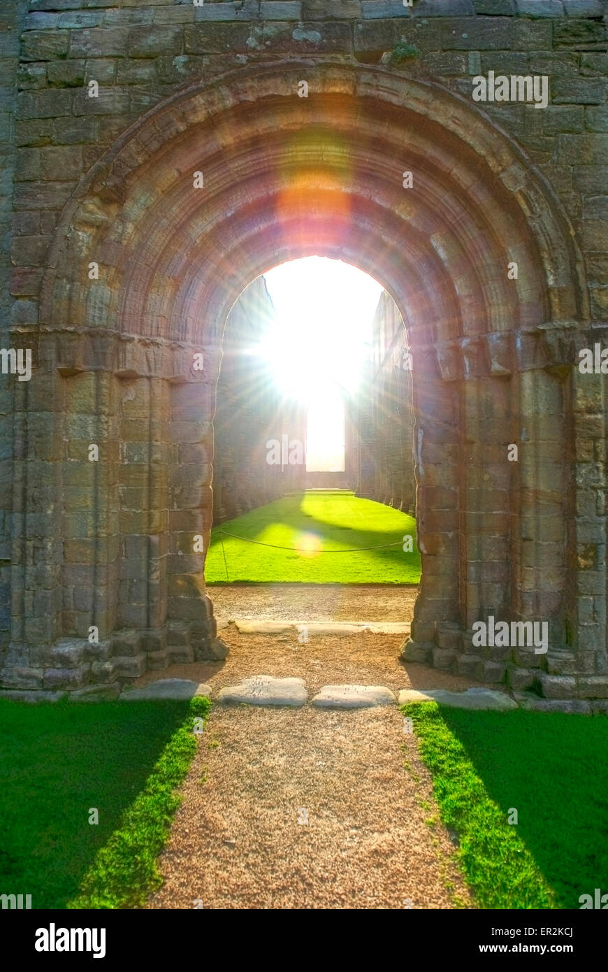 Fountains Abbey, uno dei più grandi rovinato monasteri cistercensi in Inghilterra, Sito del Patrimonio Mondiale, Ripon North Yorkshire Regno Unito GB Foto Stock