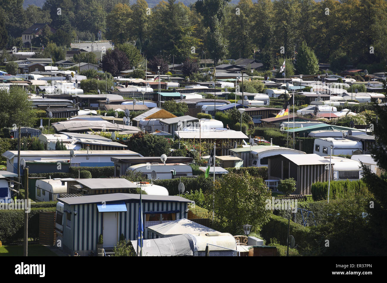 DEU, la Germania, la zona della Ruhr, Hagen, campeggio sul fiume Ruhr nel quartiere Garenfeld. DEU, Deutschland, Ruhrgebiet, Hagen-Gar Foto Stock