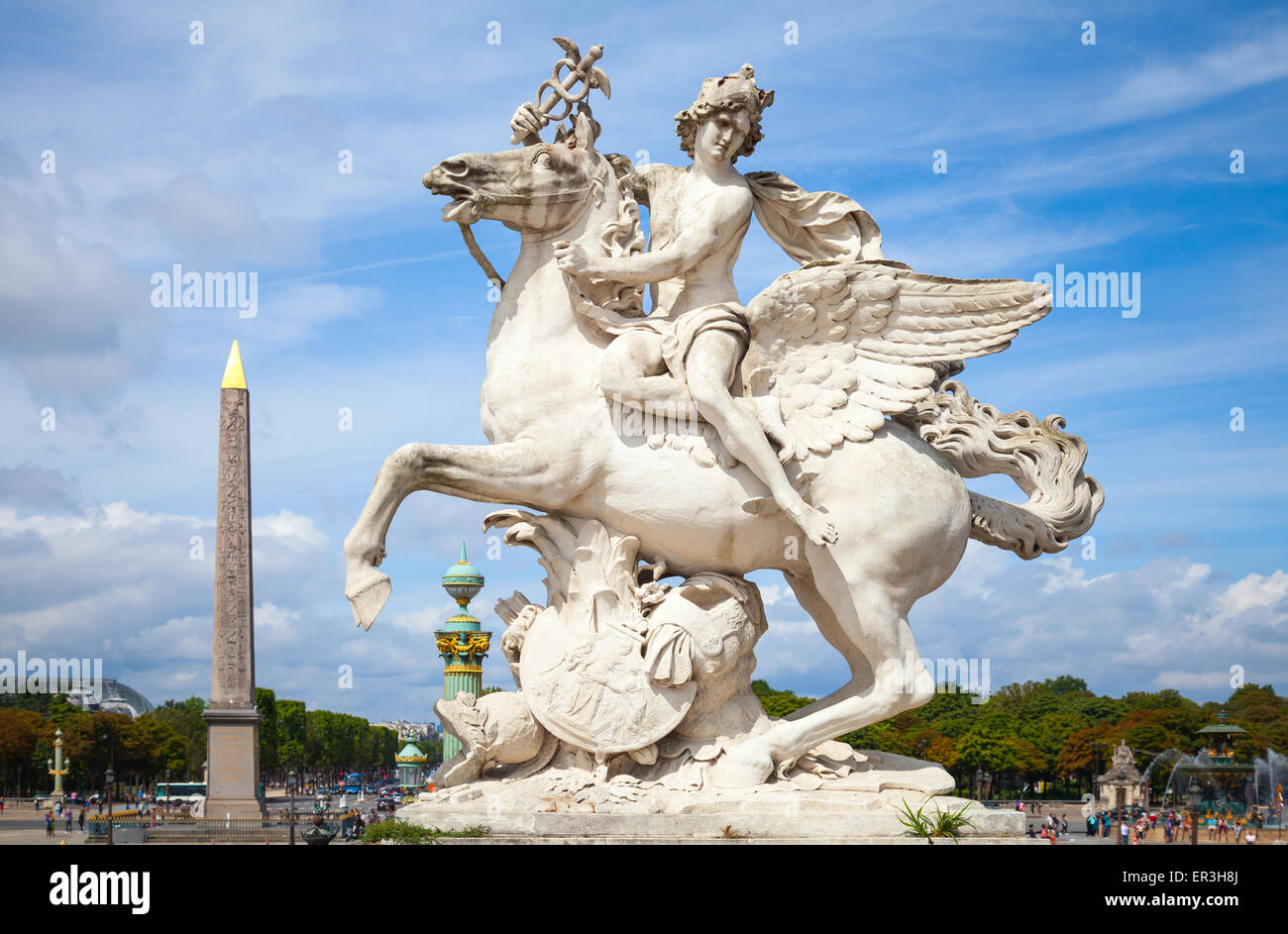 Il mercurio in sella Pegasus scultura di Tuilerie giardino, Paris, Francia. Originalmente è stato costruito in 1701-1702 da Antoine Coysevoxin, Foto Stock