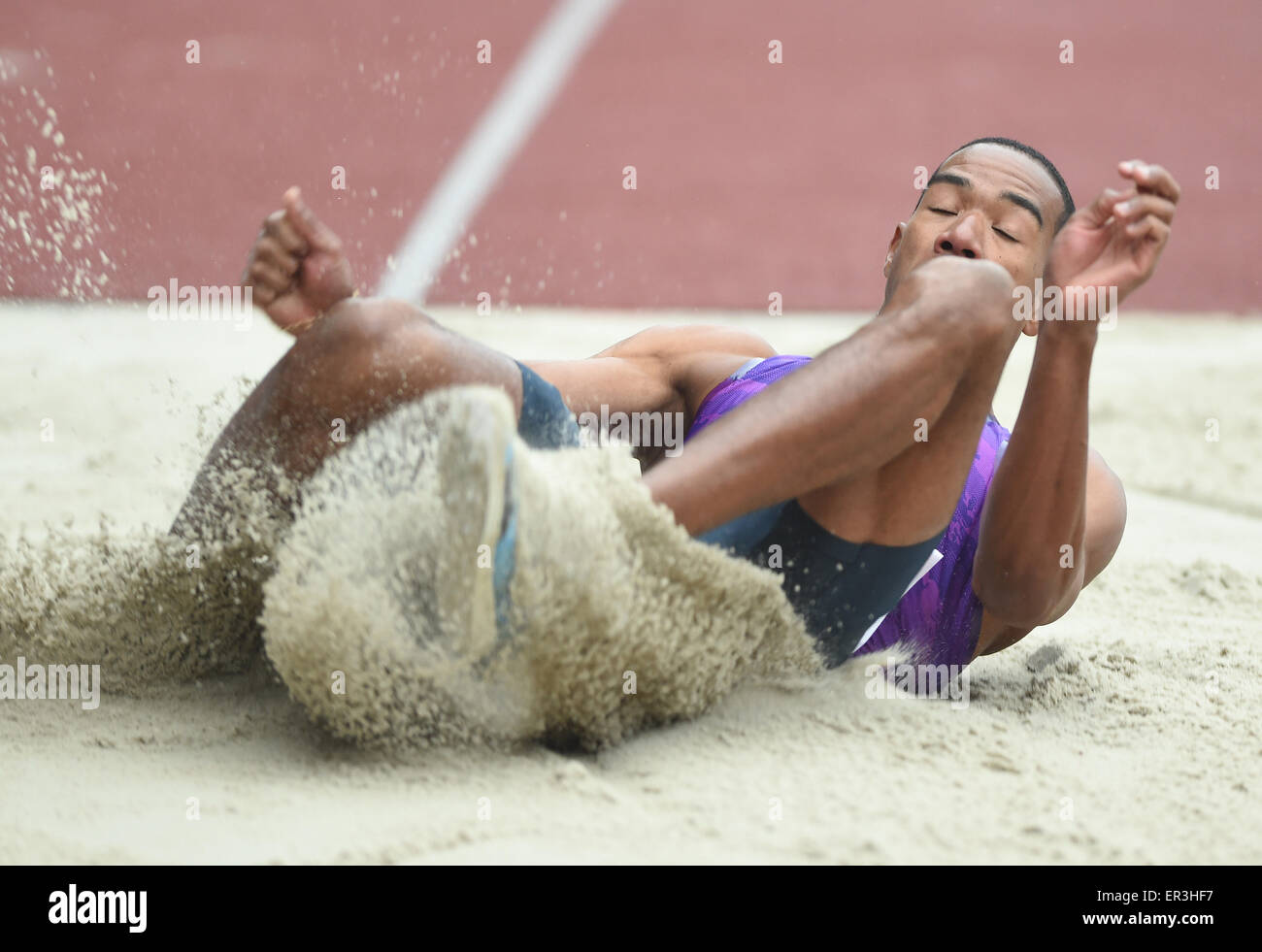 Degli Stati Uniti Christian Taylor vince l'oro in Uomini Salto triplo Finale durante il Golden Spike (Zlata Tretra) meeting di atletica a Ostrava, Repubblica ceca, 26 maggio 2015. (CTK foto/Jaroslav Ozana) Foto Stock