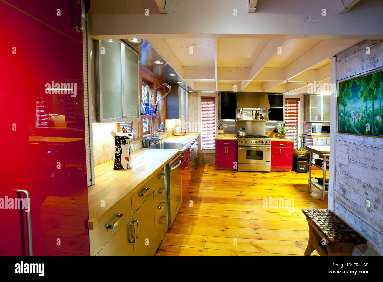 Dettaglio interni di cucina. Caseificio del Vermont fienile ristrutturato in un unica casa Foto Stock