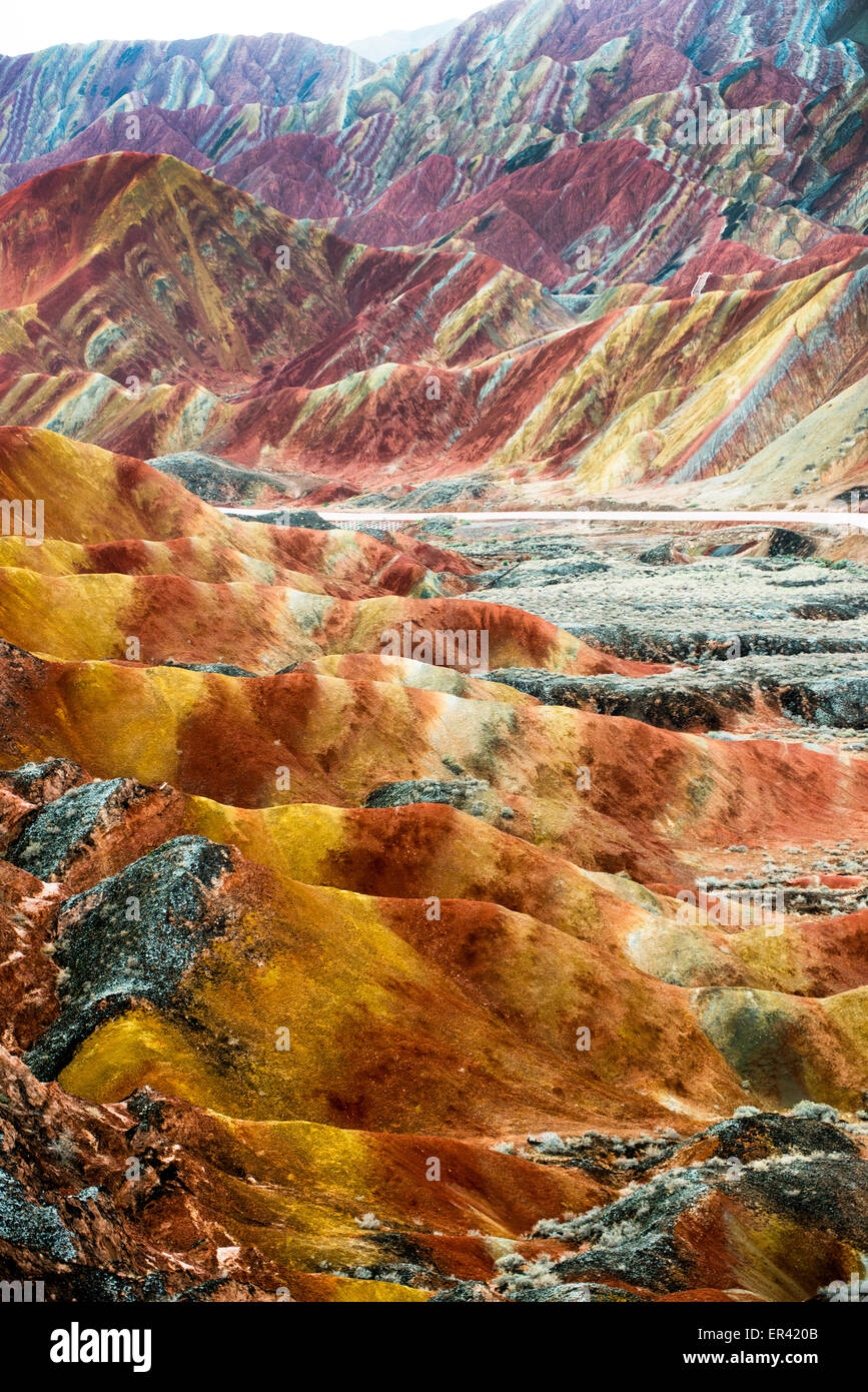 Il bellissimo arcobaleno montagne al Danxia Zhangye rilievi parco geologico nel Gansu. Foto Stock