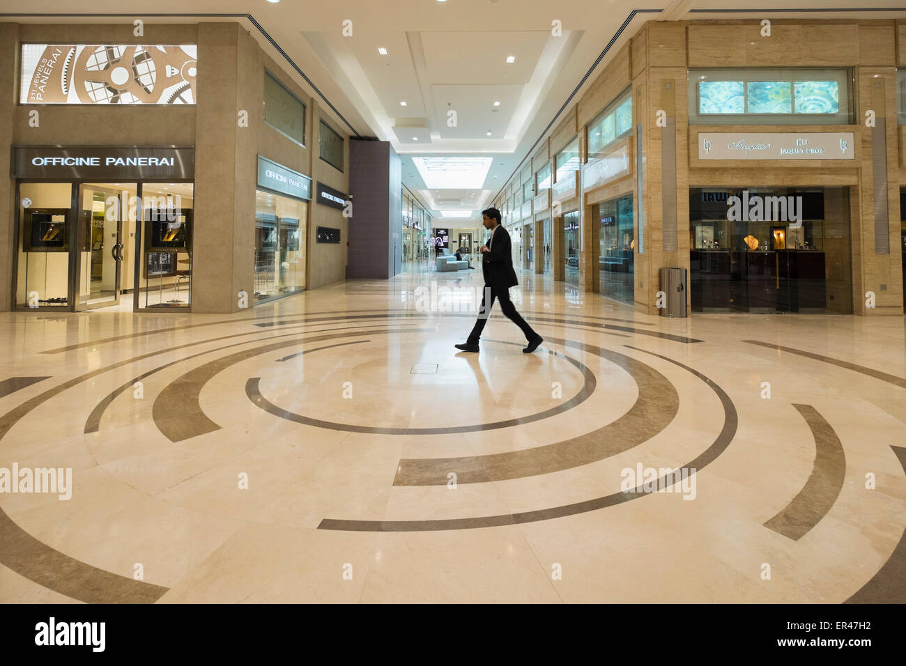 Interno della Moda Mall shopping mall di Manama, Bahrain Foto Stock