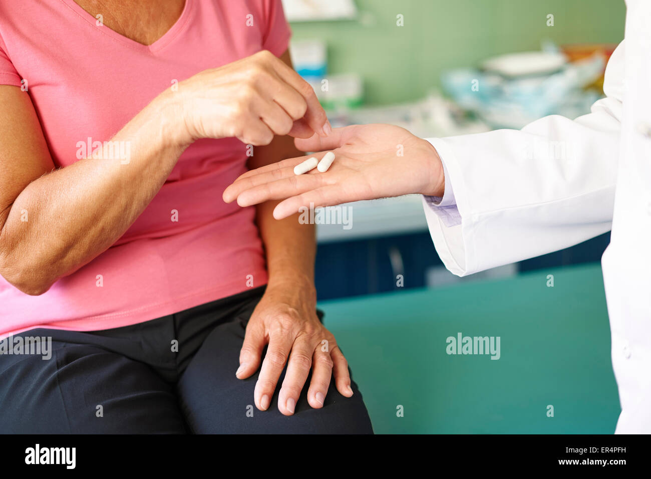 Ben scelto pillole possono solo aiutare noi. Debica, Polonia Foto Stock