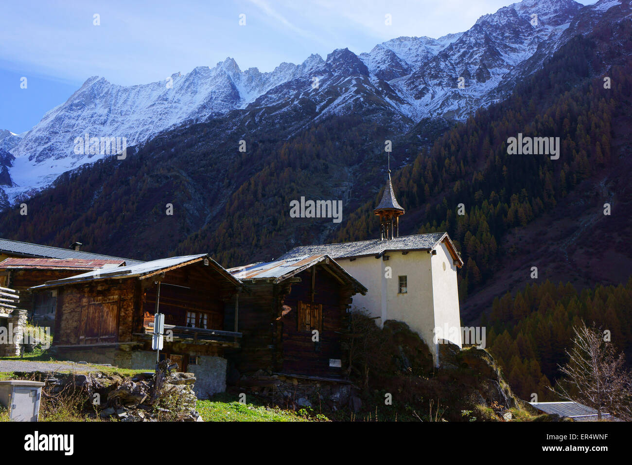 Villaggio Eisten-Blatten, Lötschental, Autunno, Alpi del Vallese, Svizzera Foto Stock
