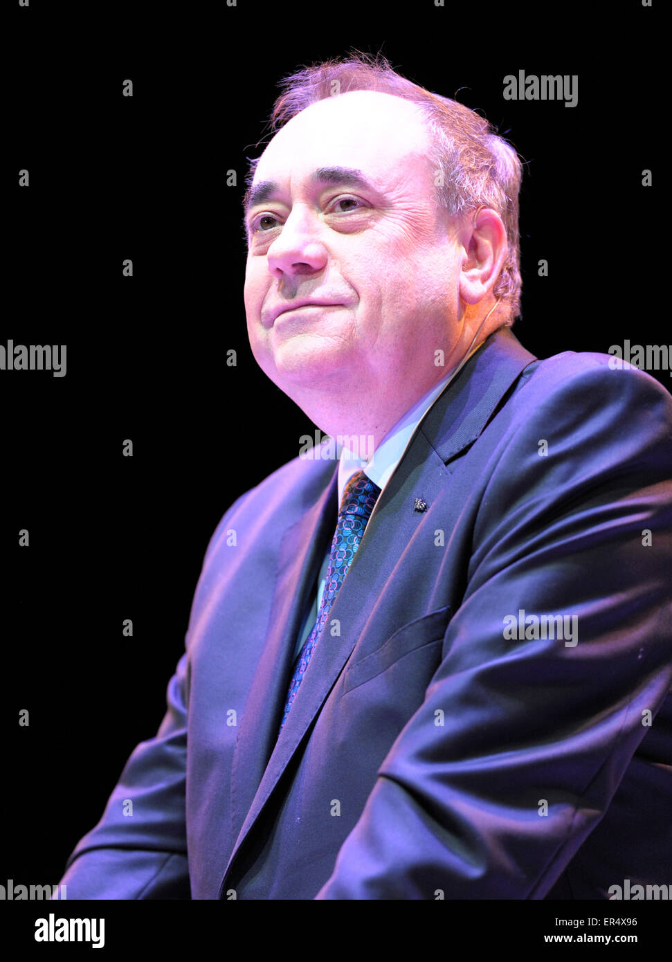 La Scozia è di nuovo primo ministro, Nicola storione, risolve la folla in SSE Idro in Glasgow. La SNP nuovo leader Depute Stewart Hosie e l ex Primo Ministro Alex Salmond ha anche parlato, e una varietà di locali atti musicale aperto per i politici. Dotato di: Alex Salmond dove: Glasgow, Regno Unito quando: 22 Nov 2014 Credit: WENN.com Foto Stock