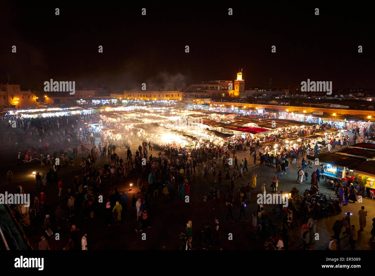 La Djemaa El Fnaa Square nel cuore di Marrakech Foto Stock