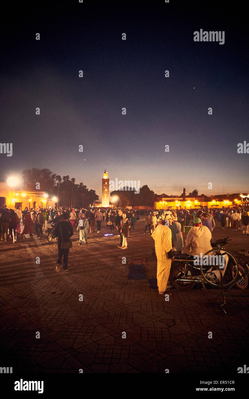 La Djemaa El Fnaa Square nel cuore di Marrakech Foto Stock
