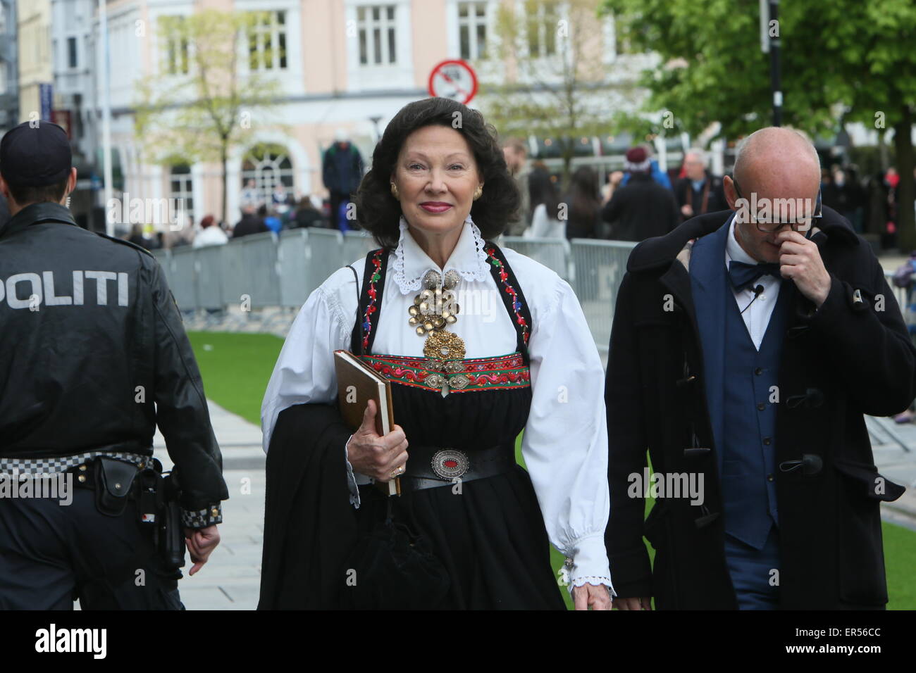 Bergen, Norvegia. 27 Maggio, 2015. Politico norvegese e musicista Ase Kleveland prima della cerimonia di apertura del Festival internazionale di Bergen a Bergen, Norvegia. Credito: Brendan Donnelly/Alamy Live News Foto Stock