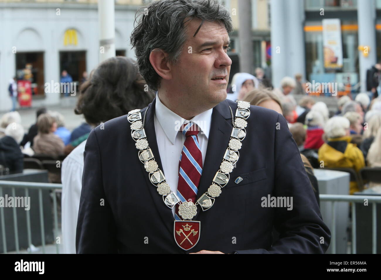 Bergen, Norvegia. 27 Maggio, 2015. Tom-Christer Nilsen, sindaco della contea di Hordaland prima della cerimonia di apertura del Festival internazionale di Bergen a Bergen, Norvegia. Credito: Brendan Donnelly/Alamy Live News Foto Stock