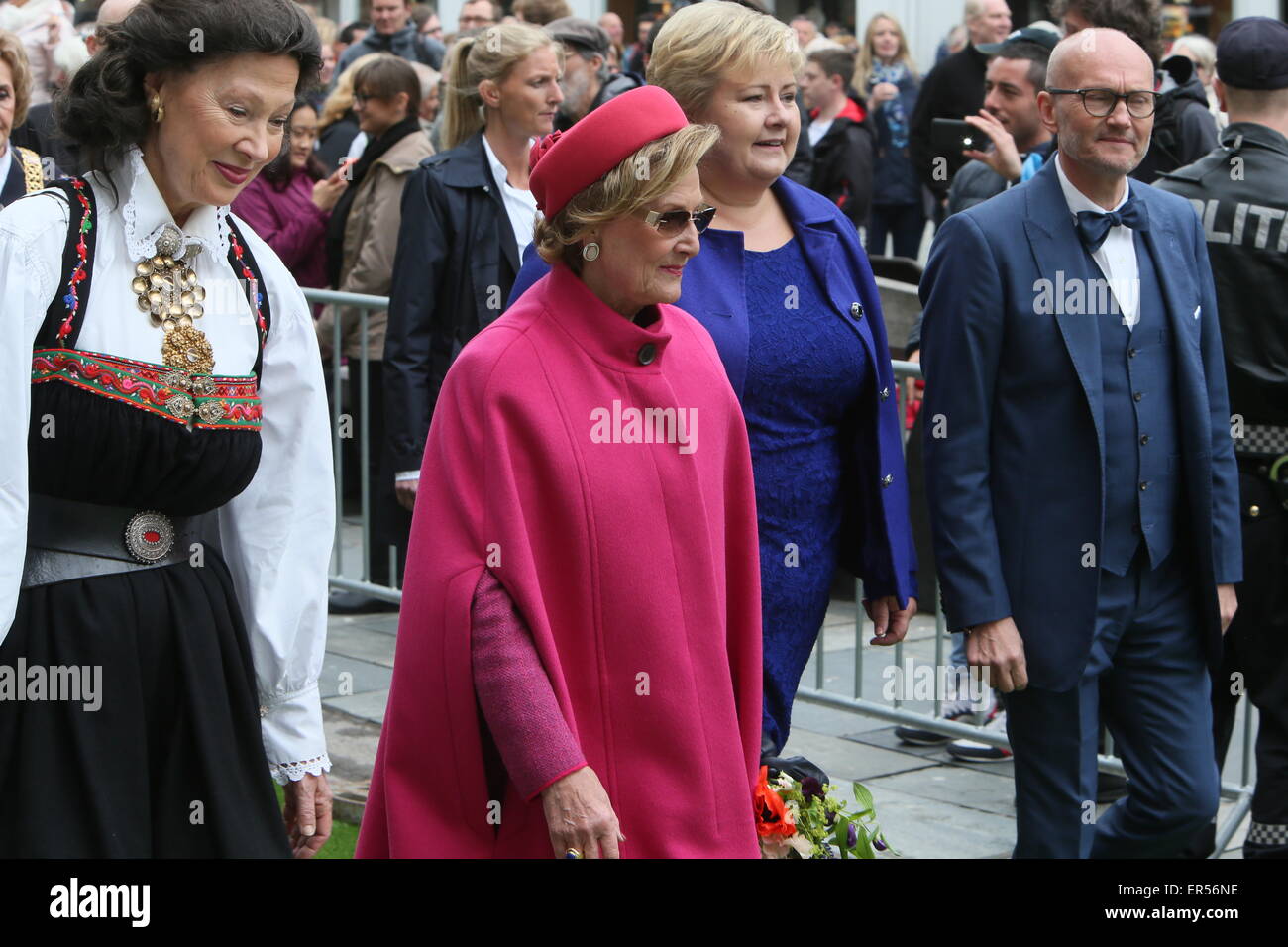 Bergen, Norvegia. 27 Maggio, 2015. Regina Sonja di Norvegia prima della cerimonia di apertura del Festival internazionale di Bergen a Bergen, Norvegia. Credito: Brendan Donnelly/Alamy Live News Foto Stock