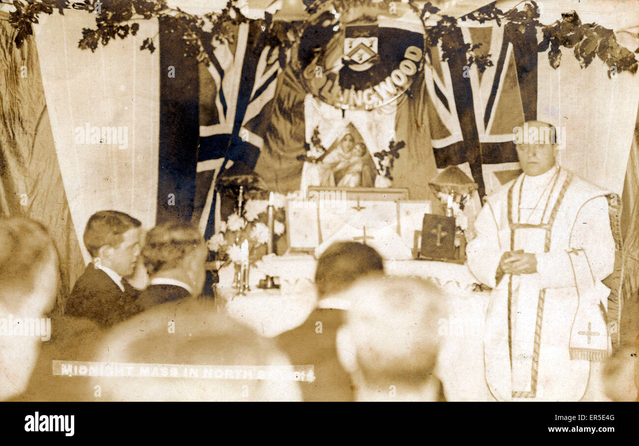 Messa di mezzanotte a bordo HMS Collingwood, North Shields Foto Stock