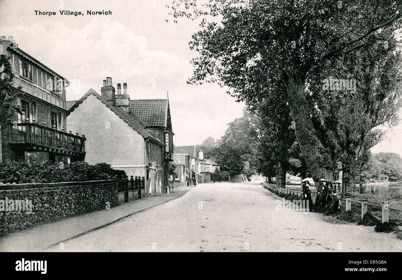 Yarmouth Road, Thorpe St Andrew, Norwich, vicino Sprowston, Norfolk, Inghilterra. 1910s Foto Stock