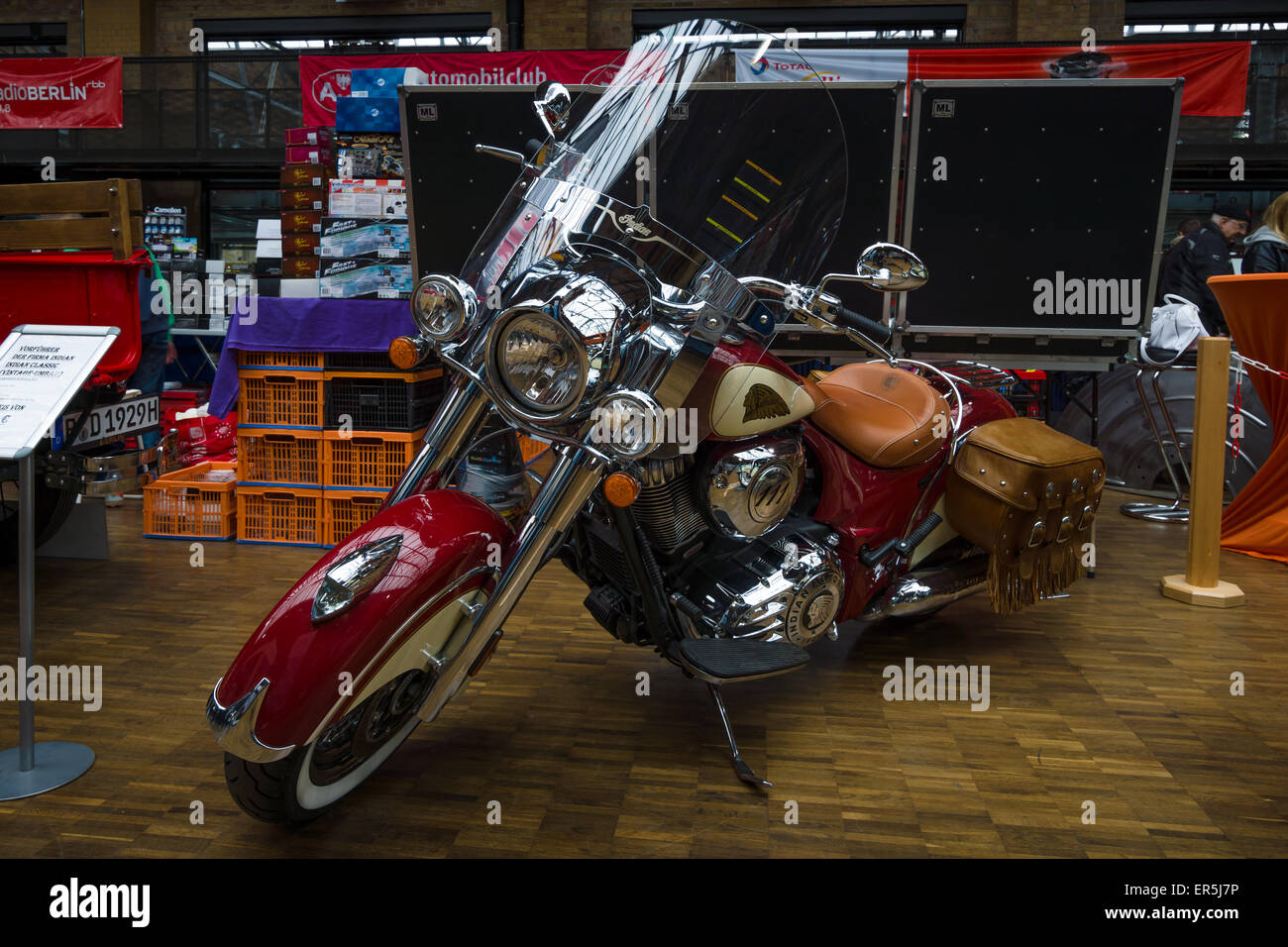Berlino - 10 Maggio 2015: motociclo capo indiano Vintage (2014-presente). Ventottesima Berlin-Brandenburg Oldtimer giorno Foto Stock