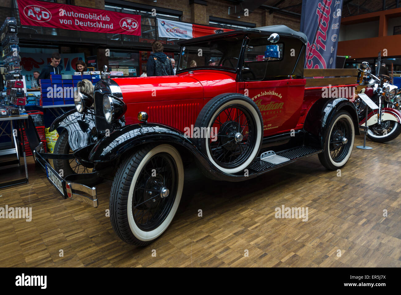 Berlino - 10 Maggio 2015: pickup Ford modello A (1927). Ventottesima Berlin-Brandenburg Oldtimer giorno Foto Stock
