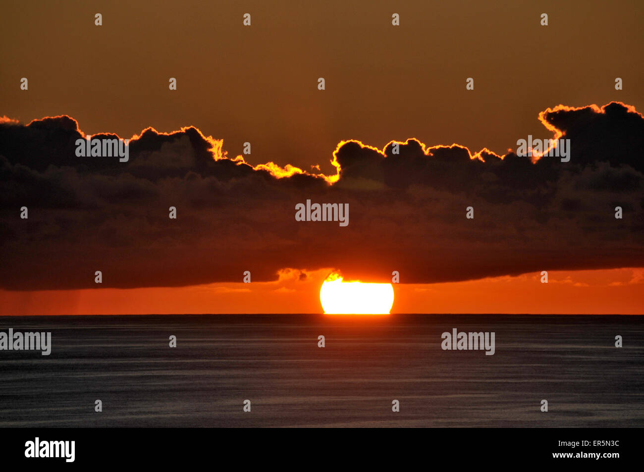 Sunrise vicino a Praia da Vitoria, isola di Terceira, Azzorre, Portogallo Foto Stock