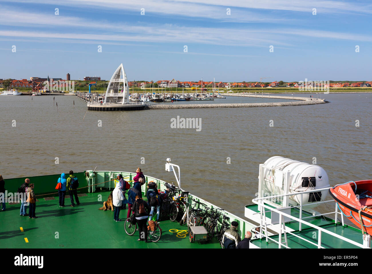 Traghetto nel porto di Juist, torre di osservazione, landmark, Juist Isola, Nationalpark, Mare del Nord est delle Isole Frisone, Est Fris Foto Stock