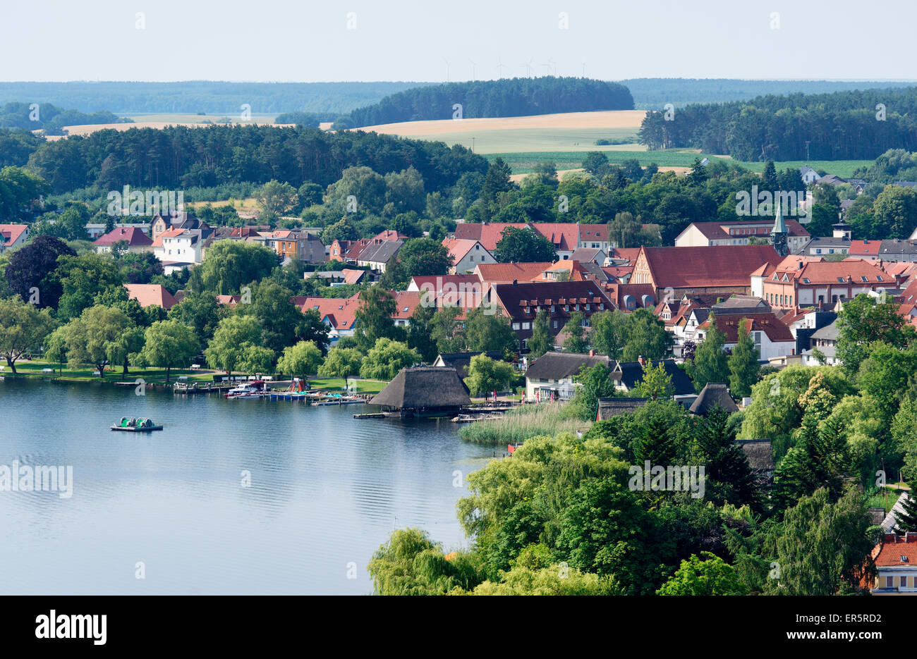 Lago di Cracovia, la città di Cracovia, al lago, Meclemburgo-Pomerania Occidentale, Germania Foto Stock