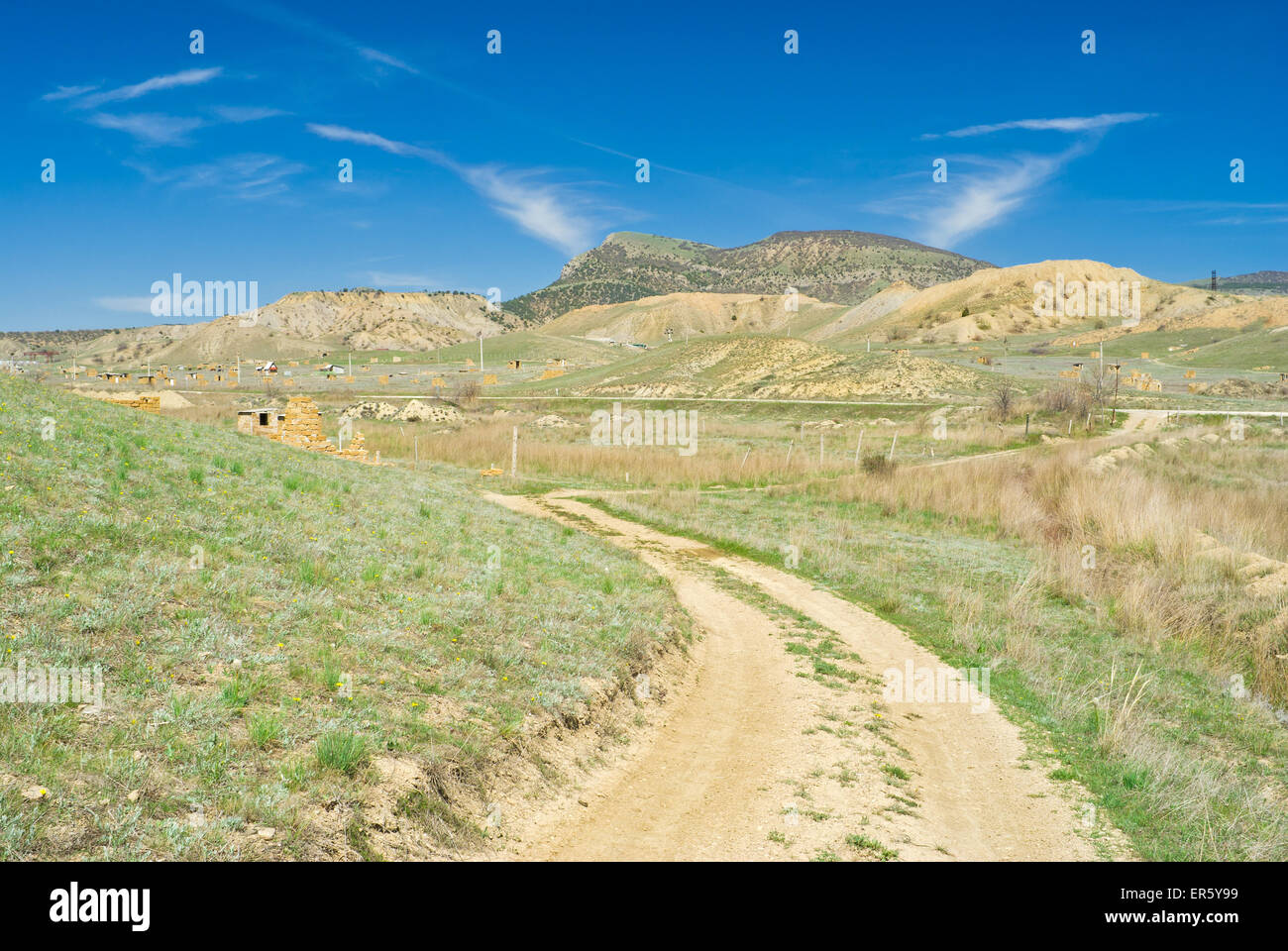 In Crimea orientale paesaggio rurale alla stagione primaverile. Foto Stock