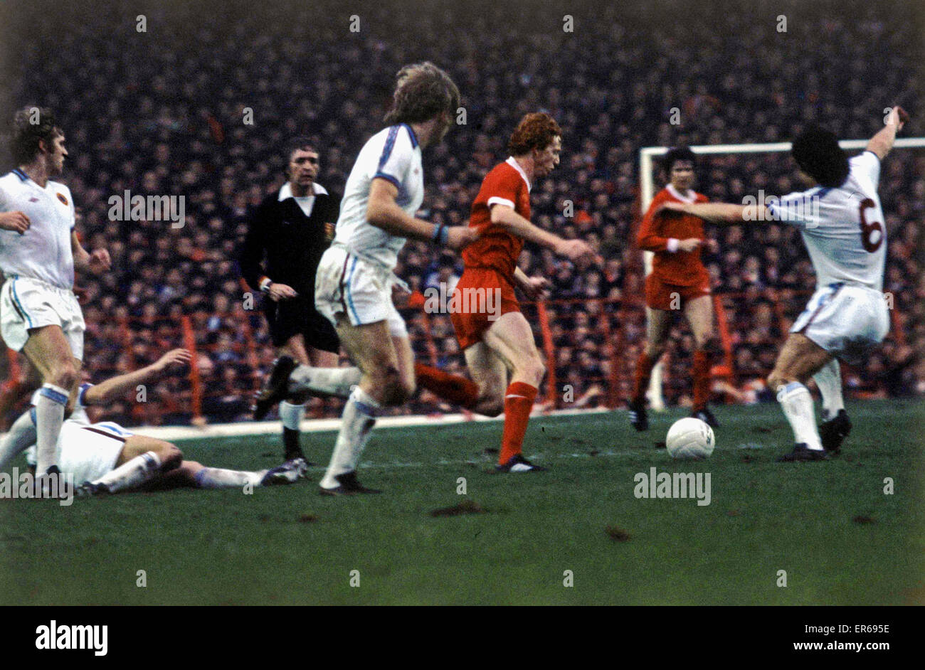 Liverpool 1-2 Aston Villa, league ad Anfield, sabato 5 novembre 1977. Foto Stock