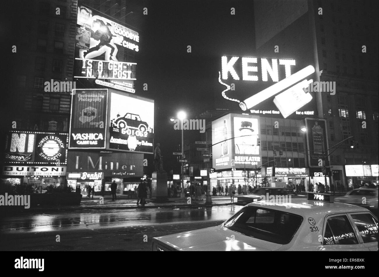 Times Square e Duffy Street a New York il 25 gennaio 1970 Foto Stock