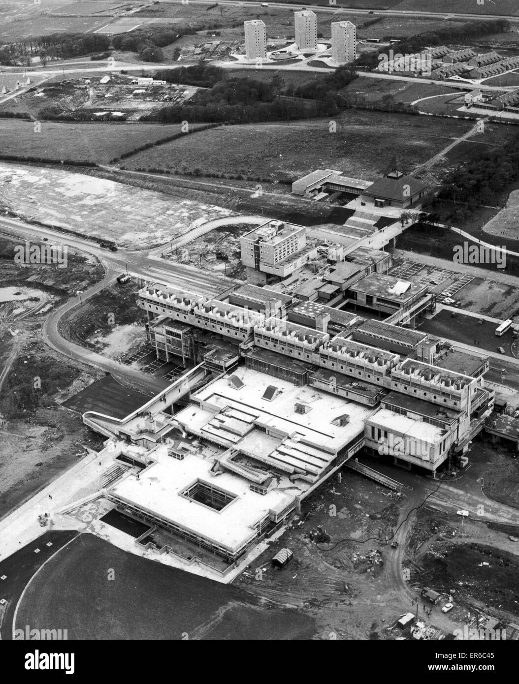 Vista aerea di Cumbernauld, North Lanarkshire, Scozia, 18 maggio 1967. La città è stata creata nel 1956 come una popolazione overspill per Glasgow City ha recentemente vinto un $25.000 dollar International Award come miglior progettato comunità nel mondo. Foto Stock