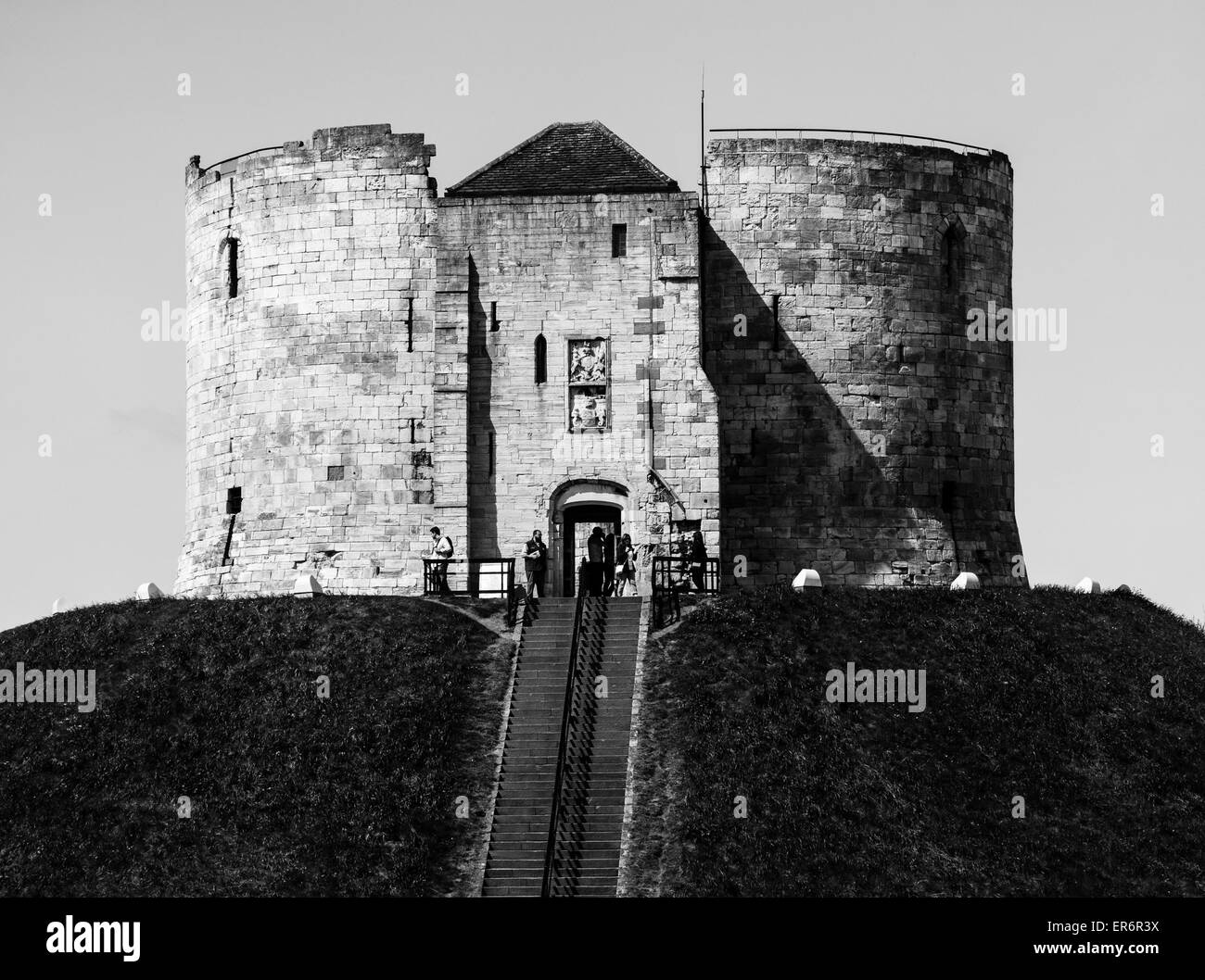 Immagine in bianco e nero di la Torre di Clifford, città di York, England, Regno Unito Foto Stock