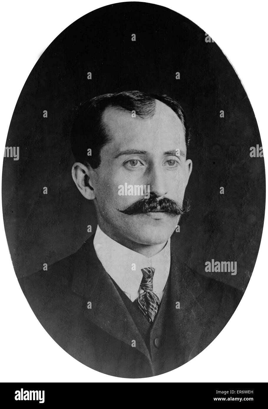 Orville Wright, età 34, la testa e le spalle, con i baffi Foto Stock