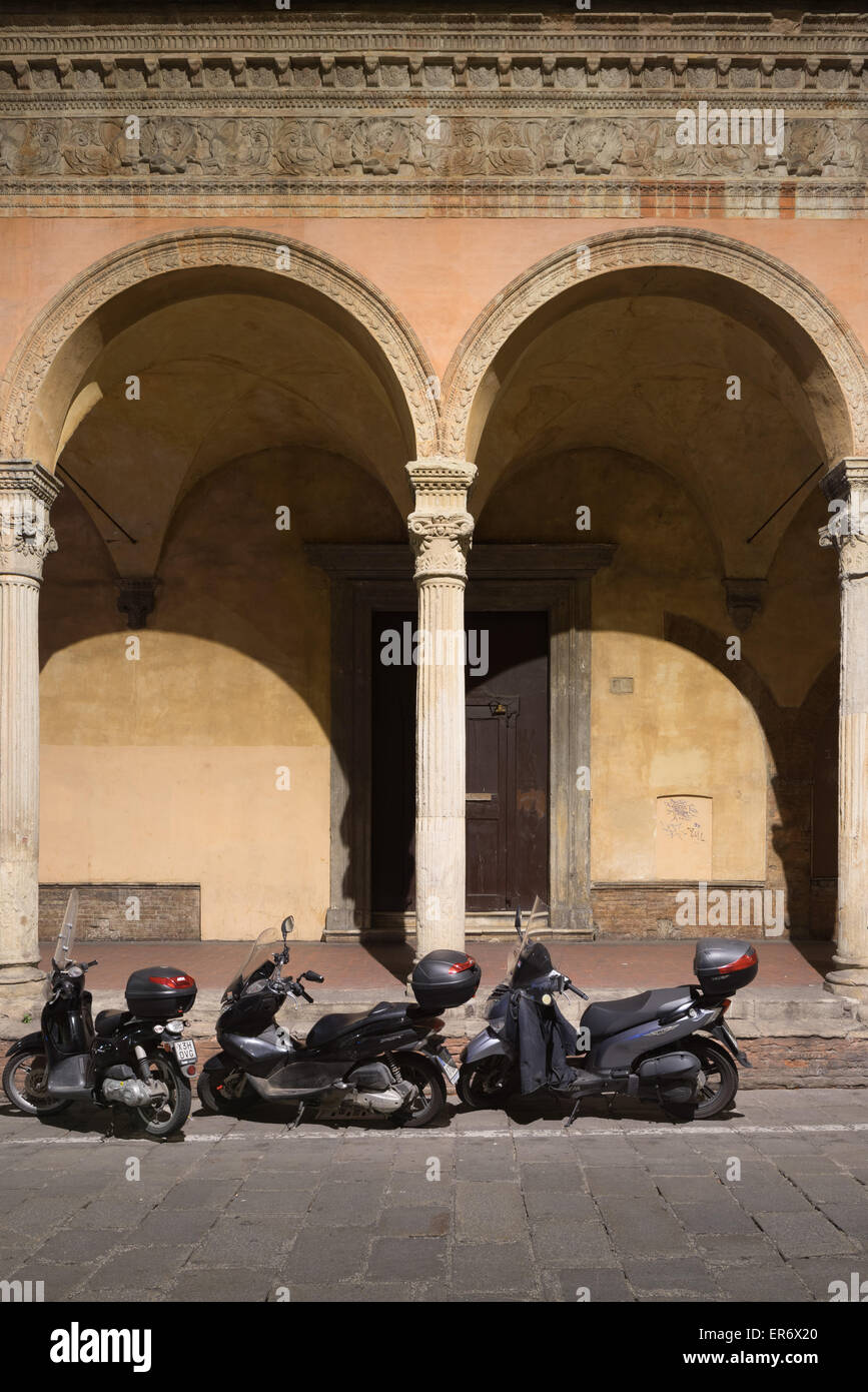 Università degli Studi di Bologna, Italia. Scooter. Foto Stock