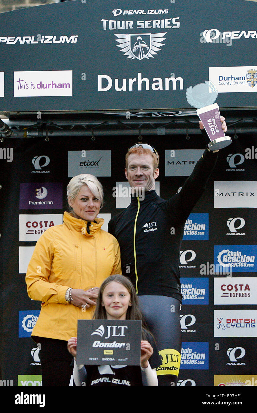 Durham, County Durham, Regno Unito. 28 Maggio, 2015. Ed Clancy di JLT, Condor vince la Costa esprimere il giro più veloce con il tempo di 2:00:560 durante Pearll Izumi serie Tour Round 5 Durham presso il centro della citta' durante il Pearl Izumi Tour round della serie 5 a Durham City Centre Credito: Dan Cooke/Alamy Live News Foto Stock