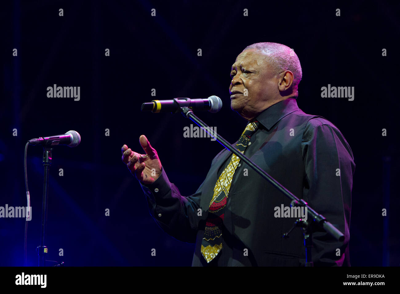 Torino, Italia, 29 maggio 2015. South African trombettista jazz Hugh Masekela in concerto a Torino Jazz Festival Foto Stock