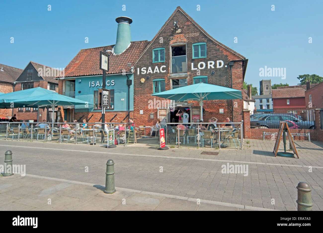 Ipswich, Suffolk, East Anglia, Inghilterra, acqua anteriore, Isacco Signore Pub, convertito Maltings, Darsena; Foto Stock