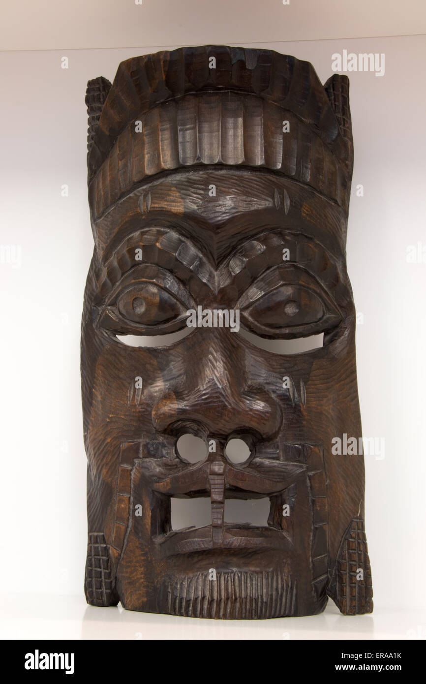 Grande maschera in legno Foto Stock