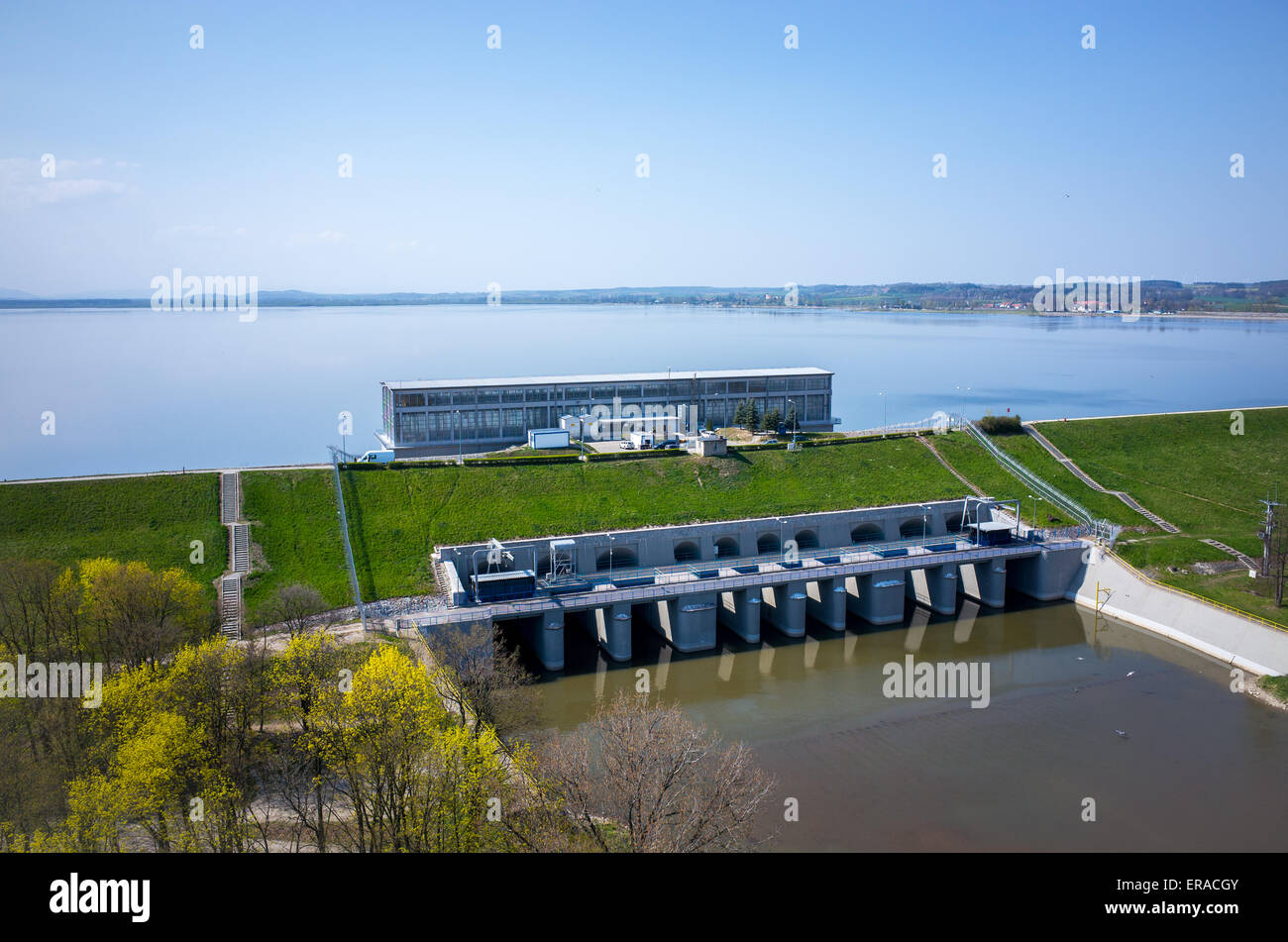 Moderna diga sul lago Otmuchow in Polonia Foto Stock