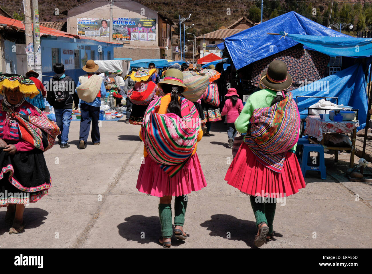 Mercato di domenica in Quiquijana (vicino a Cuzco, Perù Foto Stock