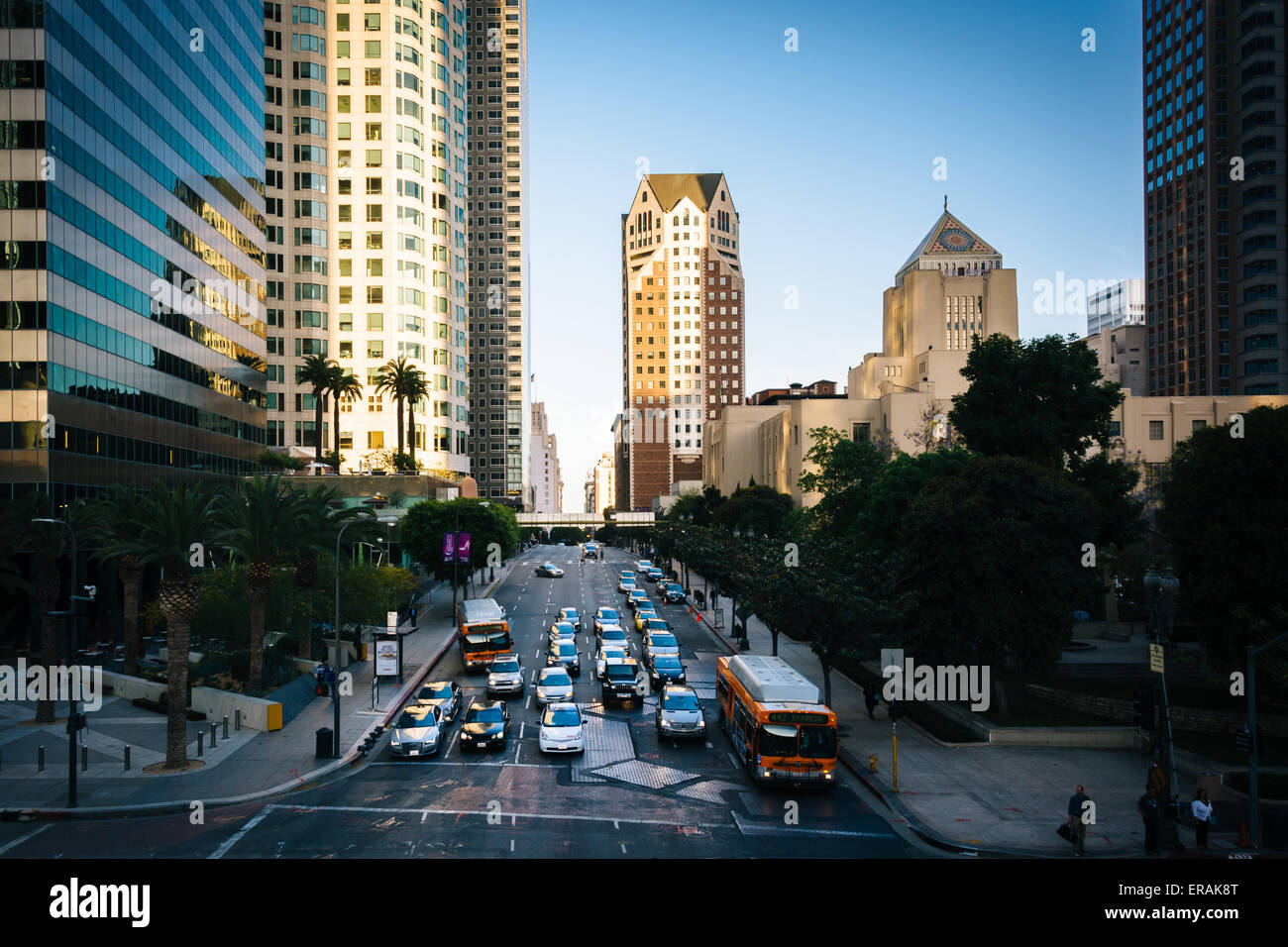 Vista della quinta strada, nel centro di Los Angeles, California. Foto Stock