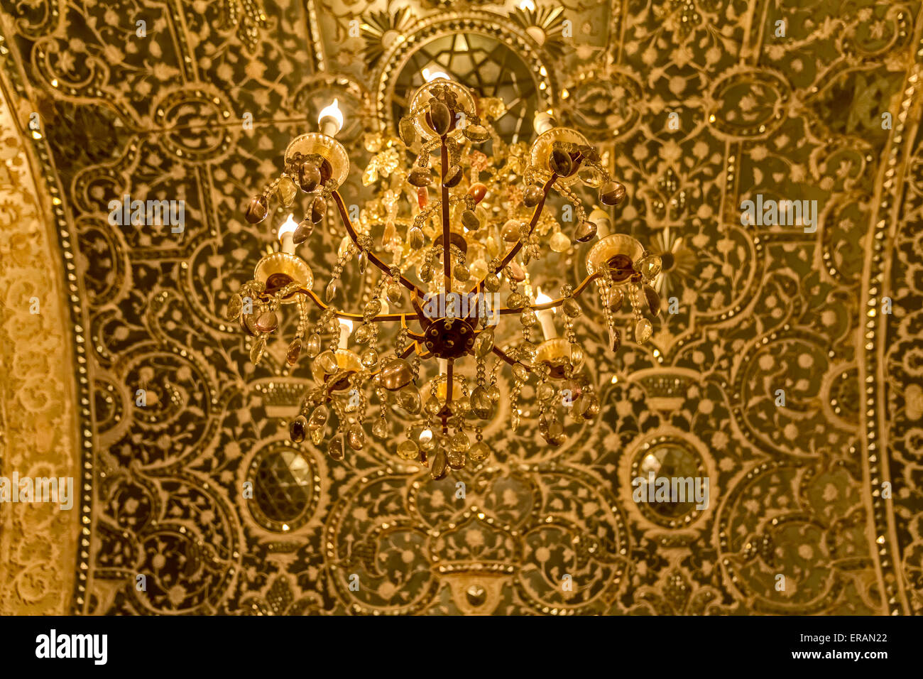 Vecchio lampadario Golestan Palace Foto Stock