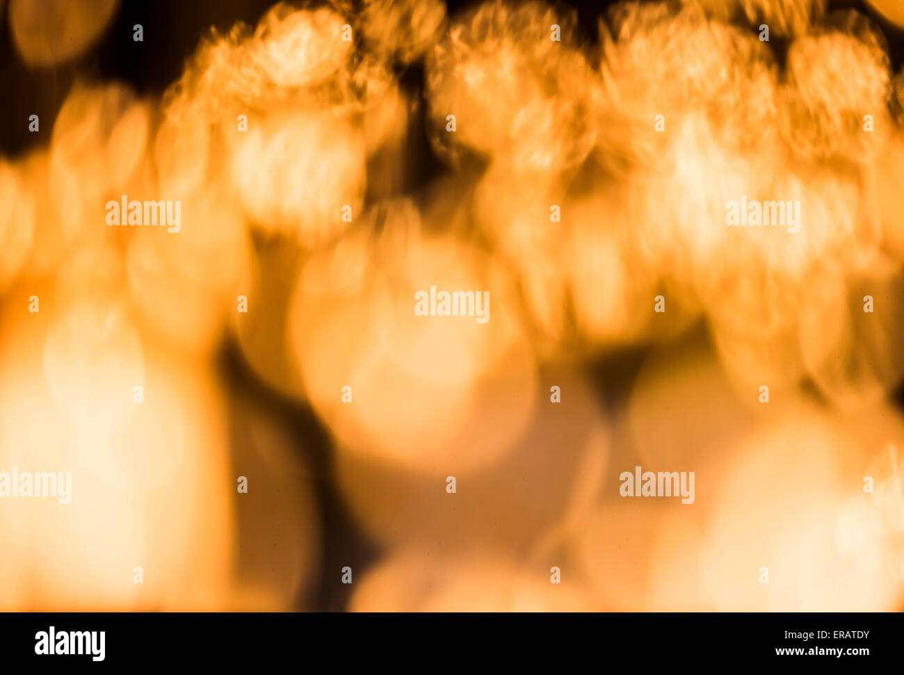 Molti blured luci di candela. Blured fire luci. Foto Stock
